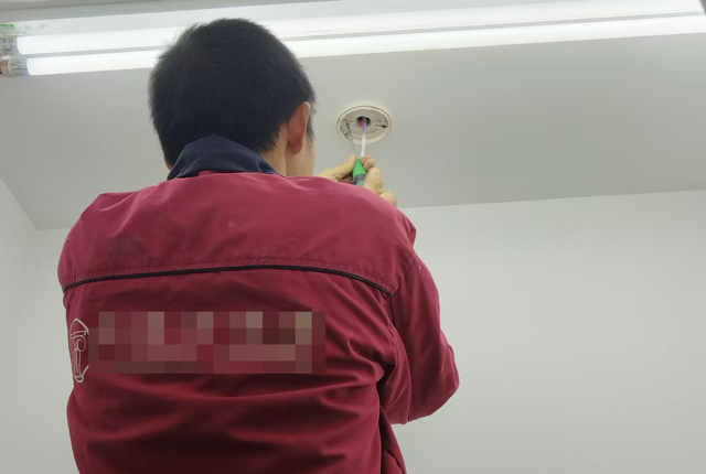 新租辦公室安裝煙感需要物業(yè)同意嗎?辦公室新裝煙感的費(fèi)用